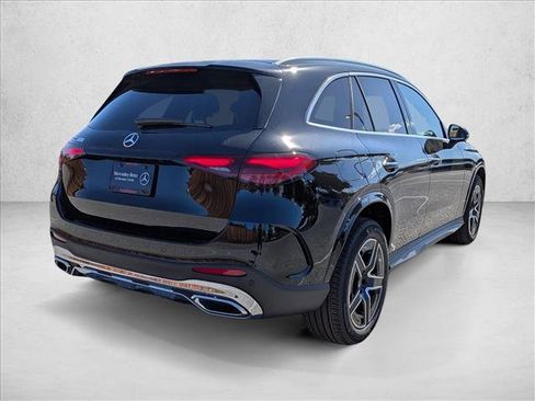 New 2026 Mercedes-Benz GLC 300 image 2