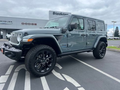 Used 2025 Jeep Wrangler Backcountry 4xe AWD/4WD image 1