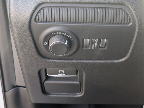 New 2026 Jeep Grand Wagoneer Summit image 14