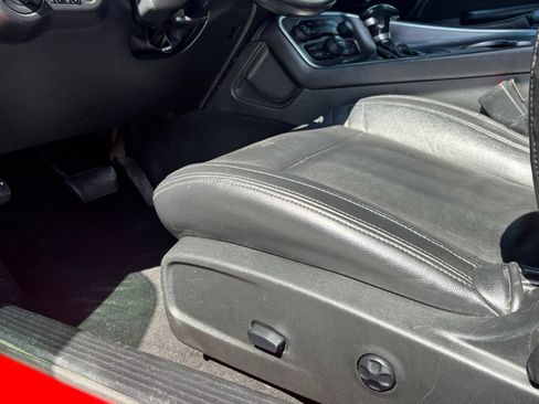 Used 2020 Dodge Challenger SXT w/ Blacktop Package RWD image 12