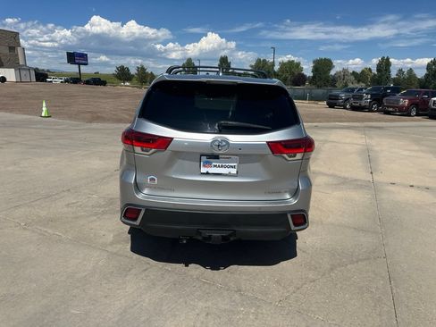 Used 2018 Toyota Highlander Limited AWD/4WD image 38