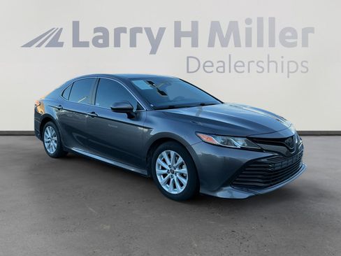 Used 2019 Toyota Camry LE w/ Carpet Mat Package image 7