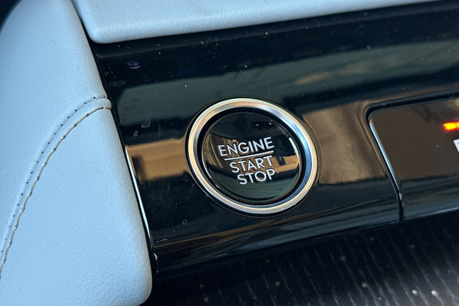 New 2026 Lincoln Navigator L Black Label AWD/4WD image 23