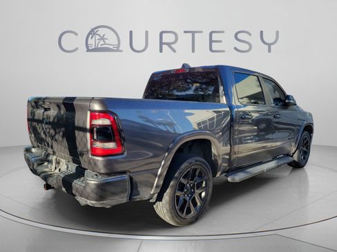 Used 2022 RAM 1500 Laramie AWD/4WD image 3