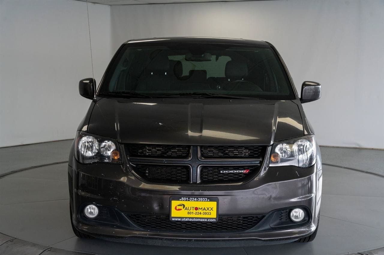 Used 2019 Dodge Grand Caravan GT FWD image 2