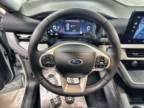 New 2026 Ford Explorer Active AWD/4WD image 17