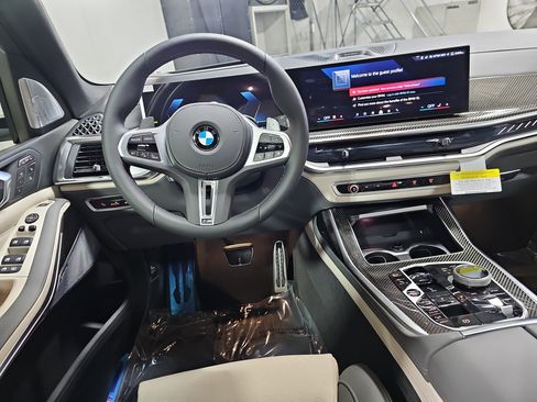 New 2026 BMW X7 M60i image 16