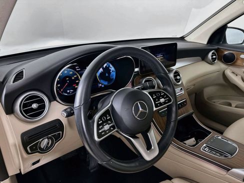 Used 2022 Mercedes-Benz GLC 300 4MATIC image 30