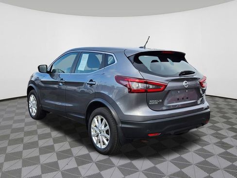 Used 2021 Nissan Rogue Sport S image 3