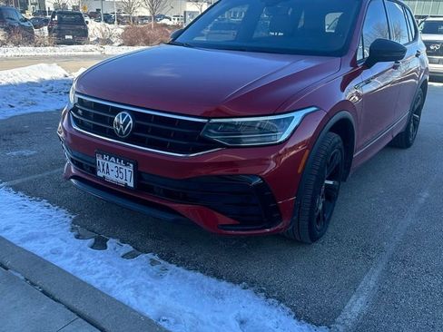 Used 2024 Volkswagen Tiguan SE R-Line image 4