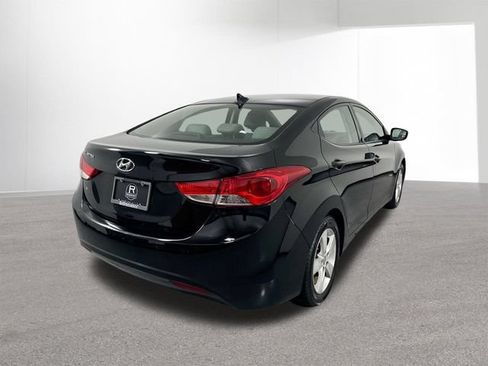 Used 2013 Hyundai Elantra GLS w/ Preferred Pkg FWD image 32