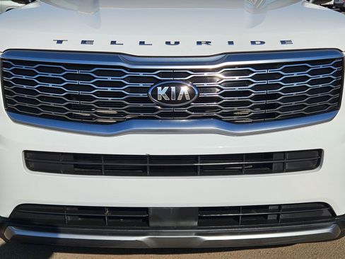 Used 2021 Kia Telluride EX w/ EX Premium Package FWD image 9