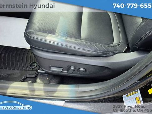 Used 2022 Hyundai Kona Limited w/ Winter Weather Package AWD/4WD image 16