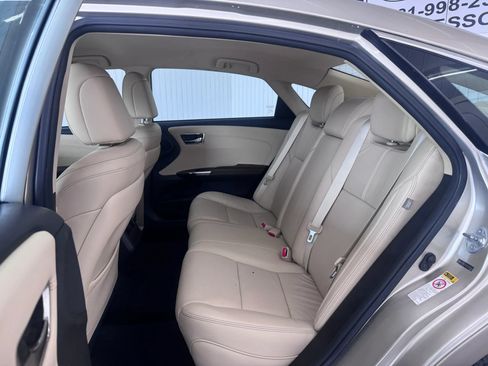 Used 2016 Toyota Avalon XLE FWD image 12