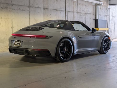 Used 2024 Porsche 911 Targa 4 GTS image 9