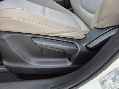 Used 2016 MAZDA CX-5 Sport w/ Rear Camera Package FWD image 10