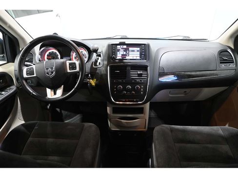 Used 2017 Dodge Grand Caravan SE w/ Power Window Group FWD image 22