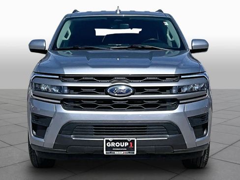 Used 2023 Ford Expedition XLT RWD image 4
