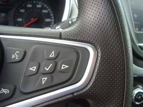 Certified 2023 Chevrolet Equinox LS image 11