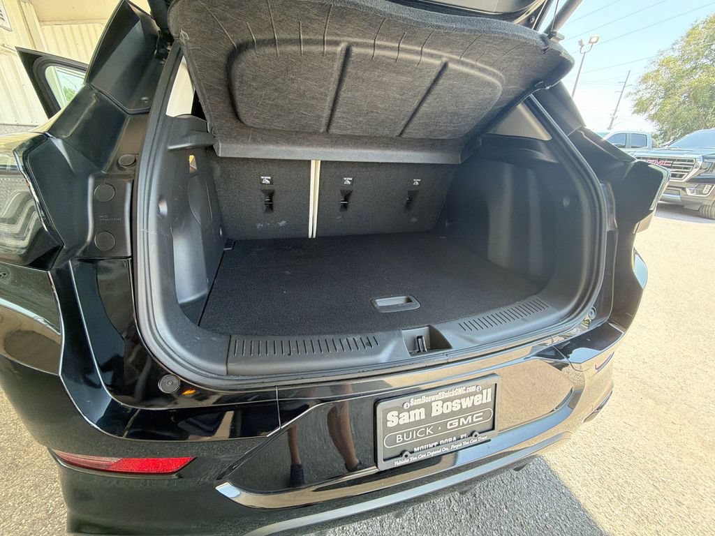 Certified 2024 Buick Encore GX Avenir w/ Avenir Convenience Package AWD/4WD image 28