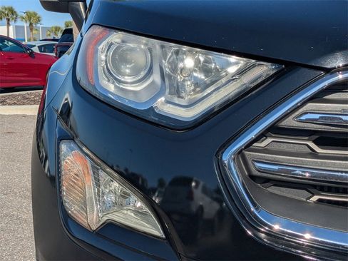 Used 2021 Ford EcoSport Titanium image 11