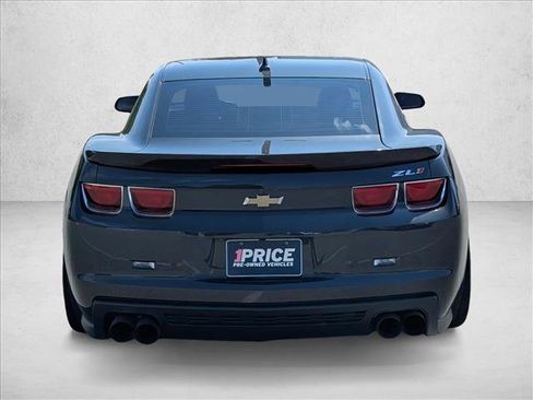 Used 2013 Chevrolet Camaro ZL1 RWD image 7