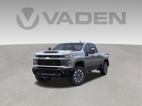 Used 2024 Chevrolet Silverado 2500 Custom w/ Custom Value Package AWD/4WD image 8
