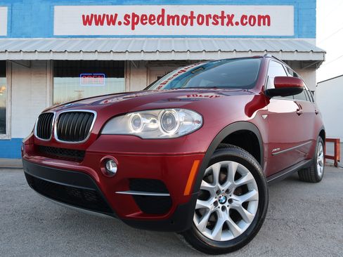 Used 2012 BMW X5 xDrive35i image 1