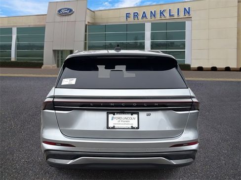 New 2026 Lincoln Nautilus Reserve w/ Jet Appearance Package image 6