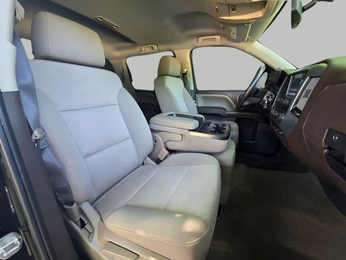 Used 2017 Chevrolet Silverado 1500 LT w/ Texas Edition RWD image 12