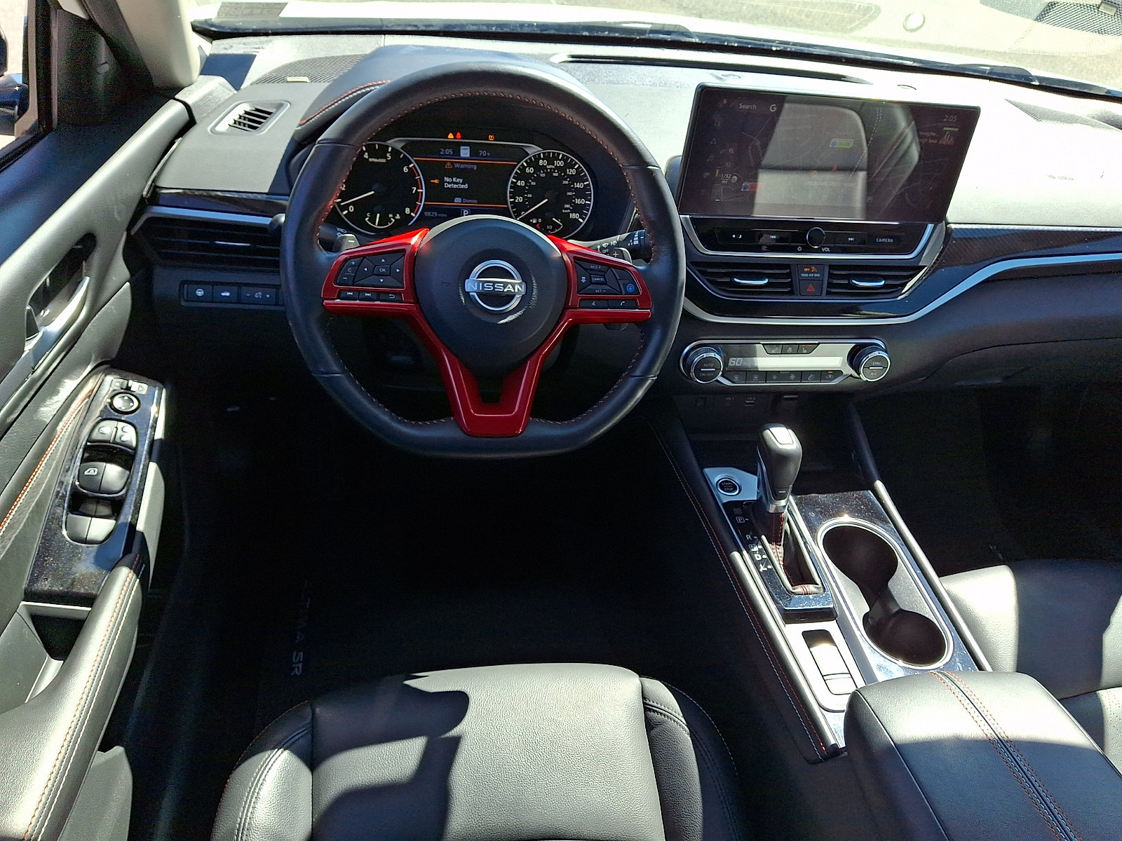 Used 2023 Nissan Altima 2.0 SR FWD image 11