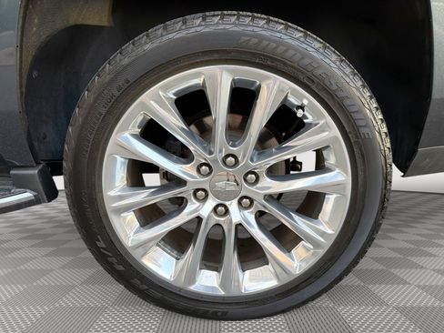 Used 2020 Cadillac Escalade Luxury AWD/4WD image 29