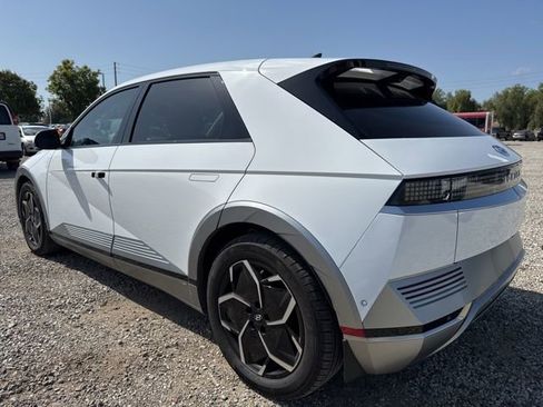 Used 2024 Hyundai Ioniq 5 Limited image 2