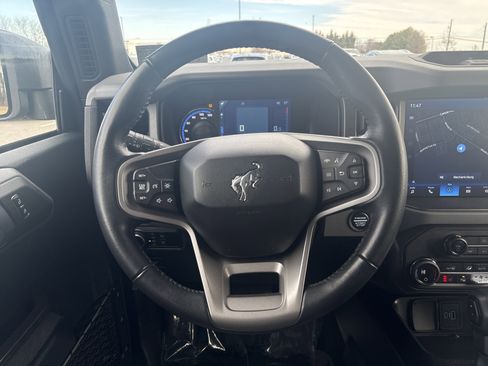 Used 2024 Ford Bronco Everglades image 19