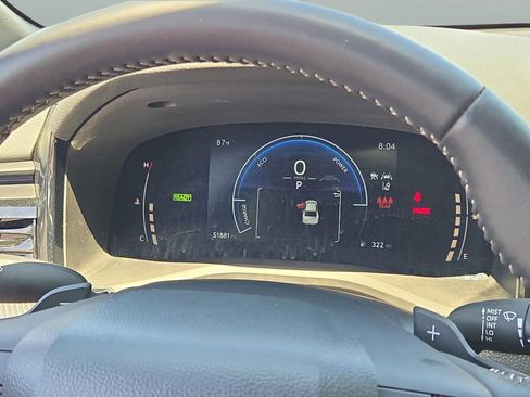 Used 2025 Toyota Camry SE image 23