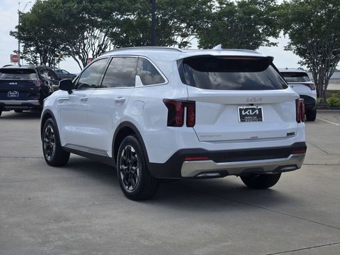 New 2026 Kia Sorento S w/ S Panoramic Sunroof Package FWD image 3