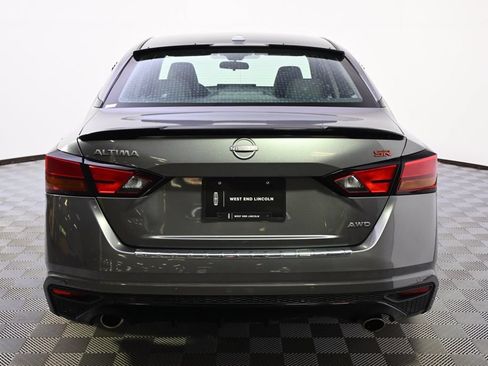 Used 2023 Nissan Altima 2.5 SR w/ SR Premium Package AWD/4WD image 5