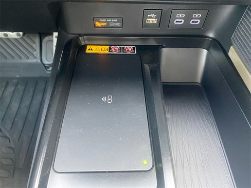 Used 2026 Toyota Camry SE image 24