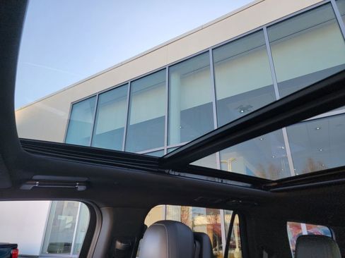 Used 2022 Lincoln Navigator Reserve image 21