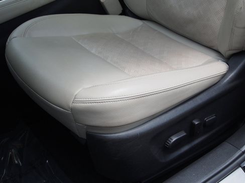 Used 2023 Nissan Altima 2.5 SL AWD/4WD image 18