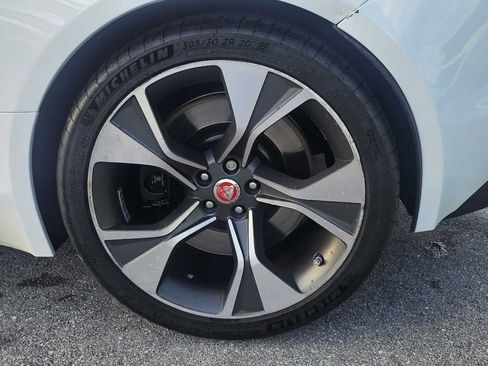 Used 2023 Jaguar F-TYPE Convertible image 4