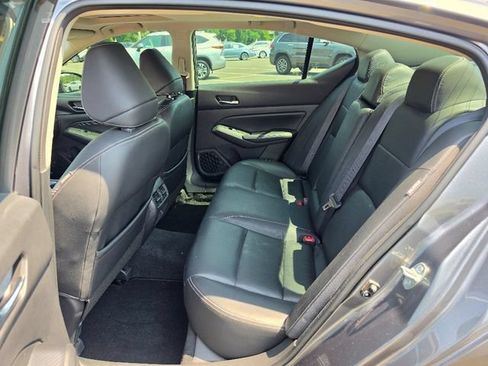 Used 2019 Nissan Altima 2.5 SL FWD image 22