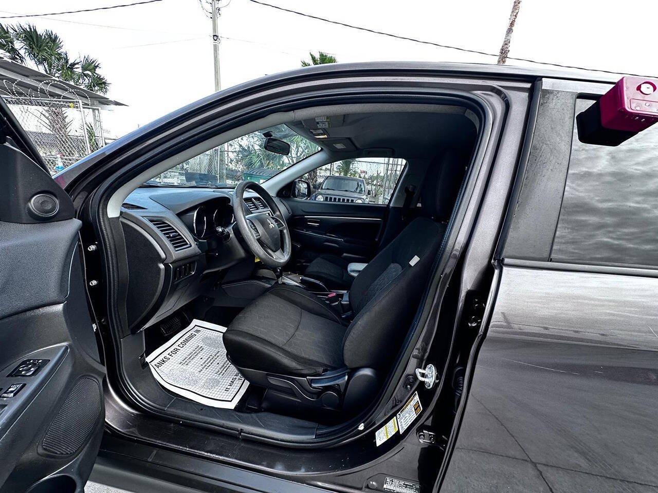 Used 2020 Mitsubishi Outlander Sport ES FWD image 11