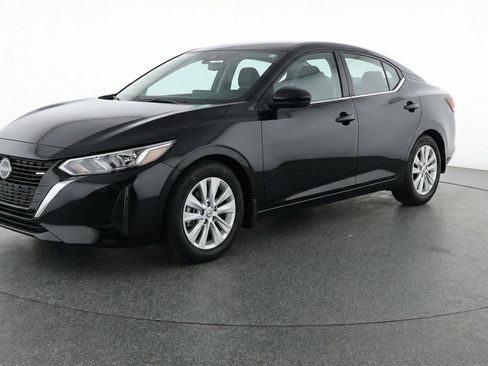 Used 2025 Nissan Sentra S FWD image 3