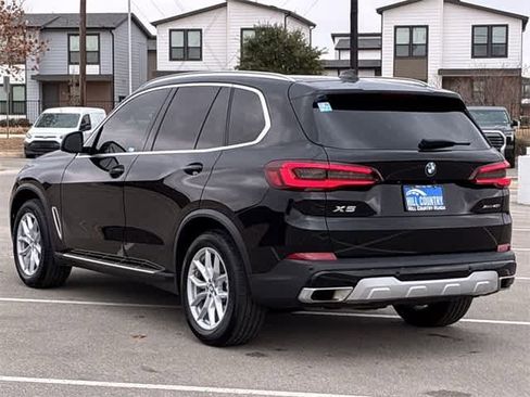 Used 2023 BMW X5 xDrive40i w/ Climate Comfort Package image 4