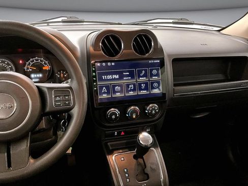 Used 2017 Jeep Patriot Sport w/ Power Value Group FWD image 9
