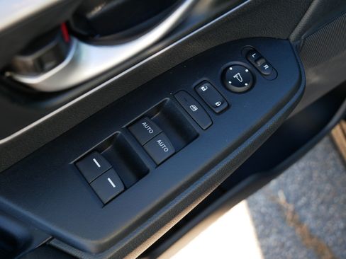 Certified 2022 Honda CR-V EX image 23