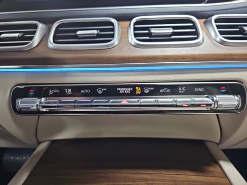 Certified 2026 Mercedes-Benz GLE 350 4MATIC image 22