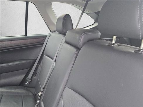 Used 2017 Subaru Outback 2.5i Limited image 18