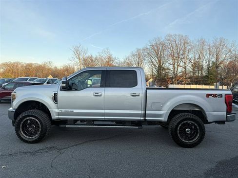 Used 2019 Ford F250 XLT w/ XLT Premium Package image 7